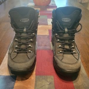 Lowa Renegade II GTX Mid Men's Leather Trail Hiking Boots 9.5